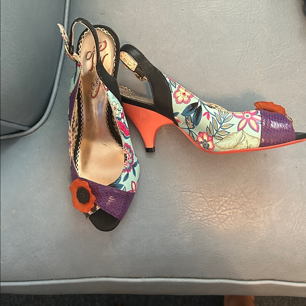 “SENDREASONABLE OFFER” “POETIC LICENSE” Multicolor Women's Slingback Heels